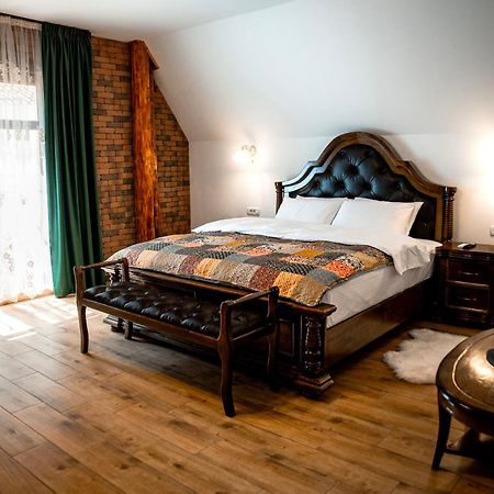 Boutique Marlen Bed & Breakfast Ghimbav Eksteriør bilde