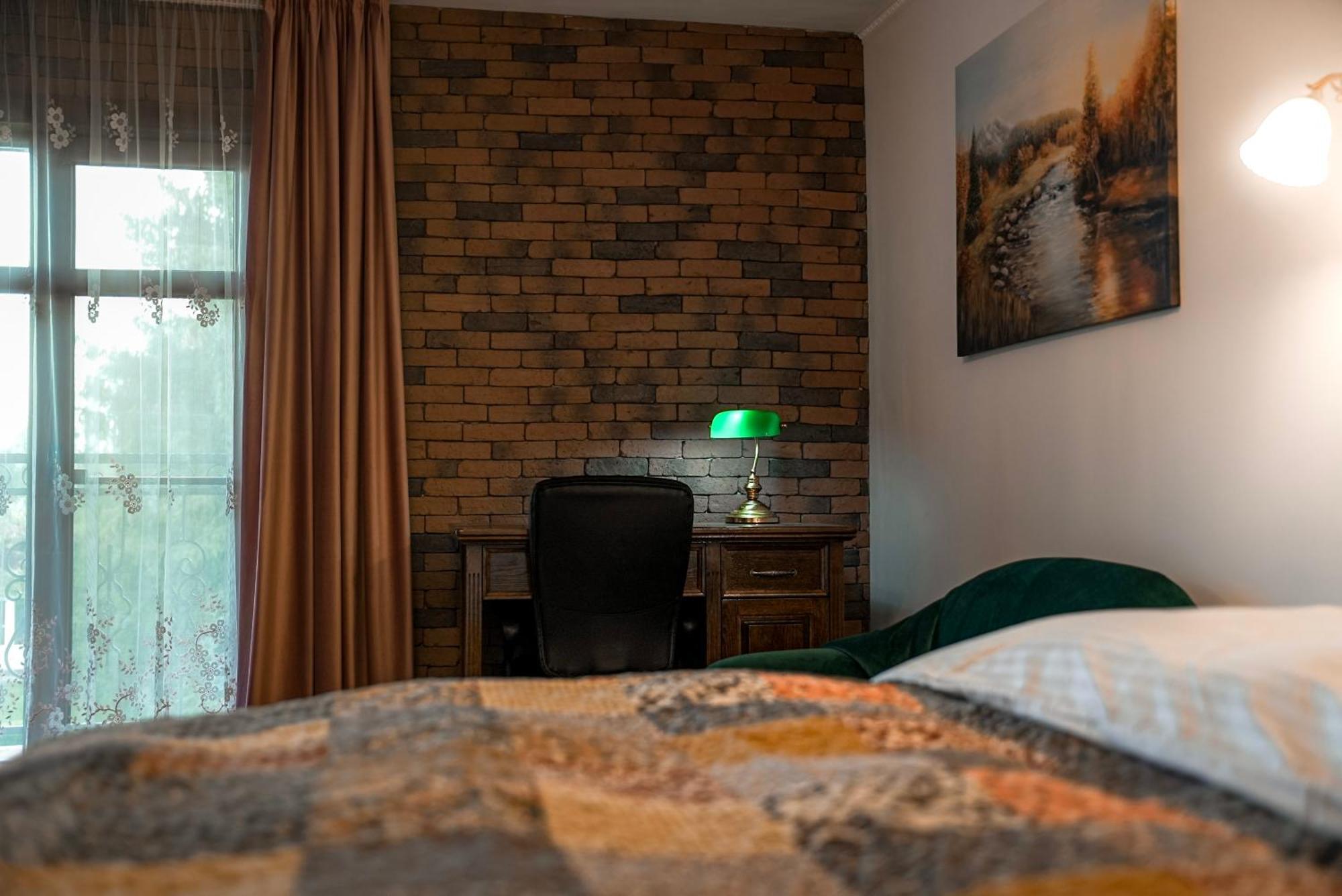 Boutique Marlen Bed & Breakfast Ghimbav Eksteriør bilde