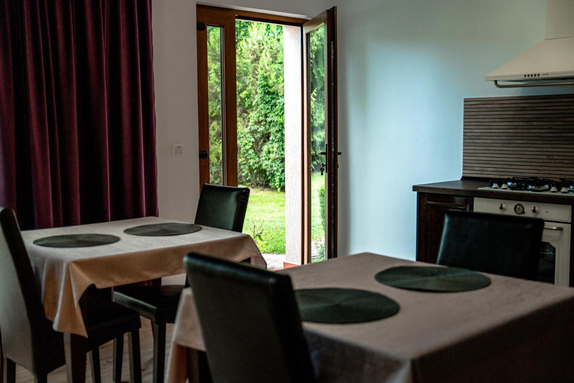 Boutique Marlen Bed & Breakfast Ghimbav Eksteriør bilde