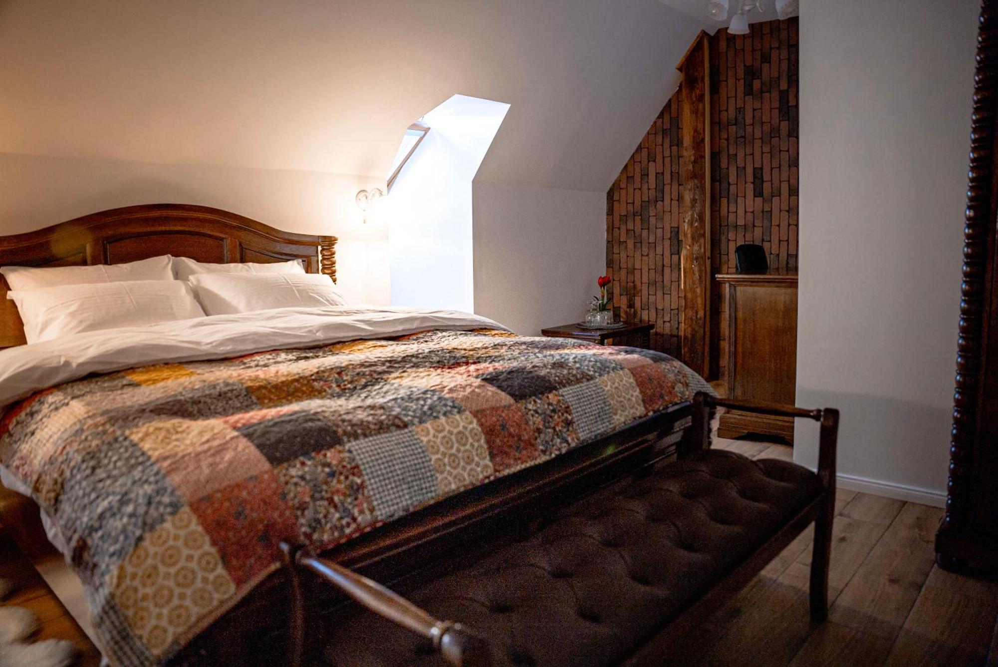 Boutique Marlen Bed & Breakfast Ghimbav Eksteriør bilde