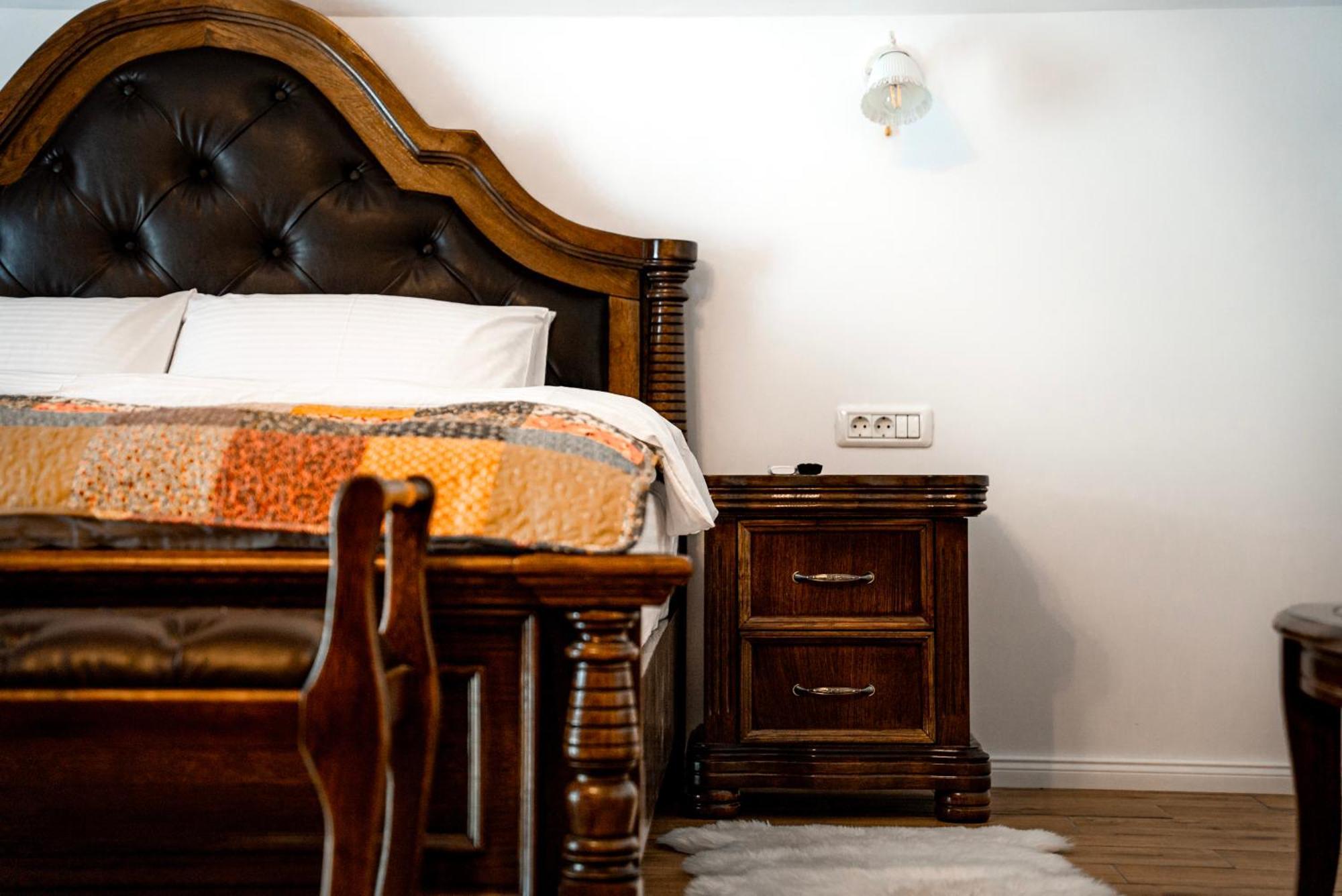 Boutique Marlen Bed & Breakfast Ghimbav Eksteriør bilde