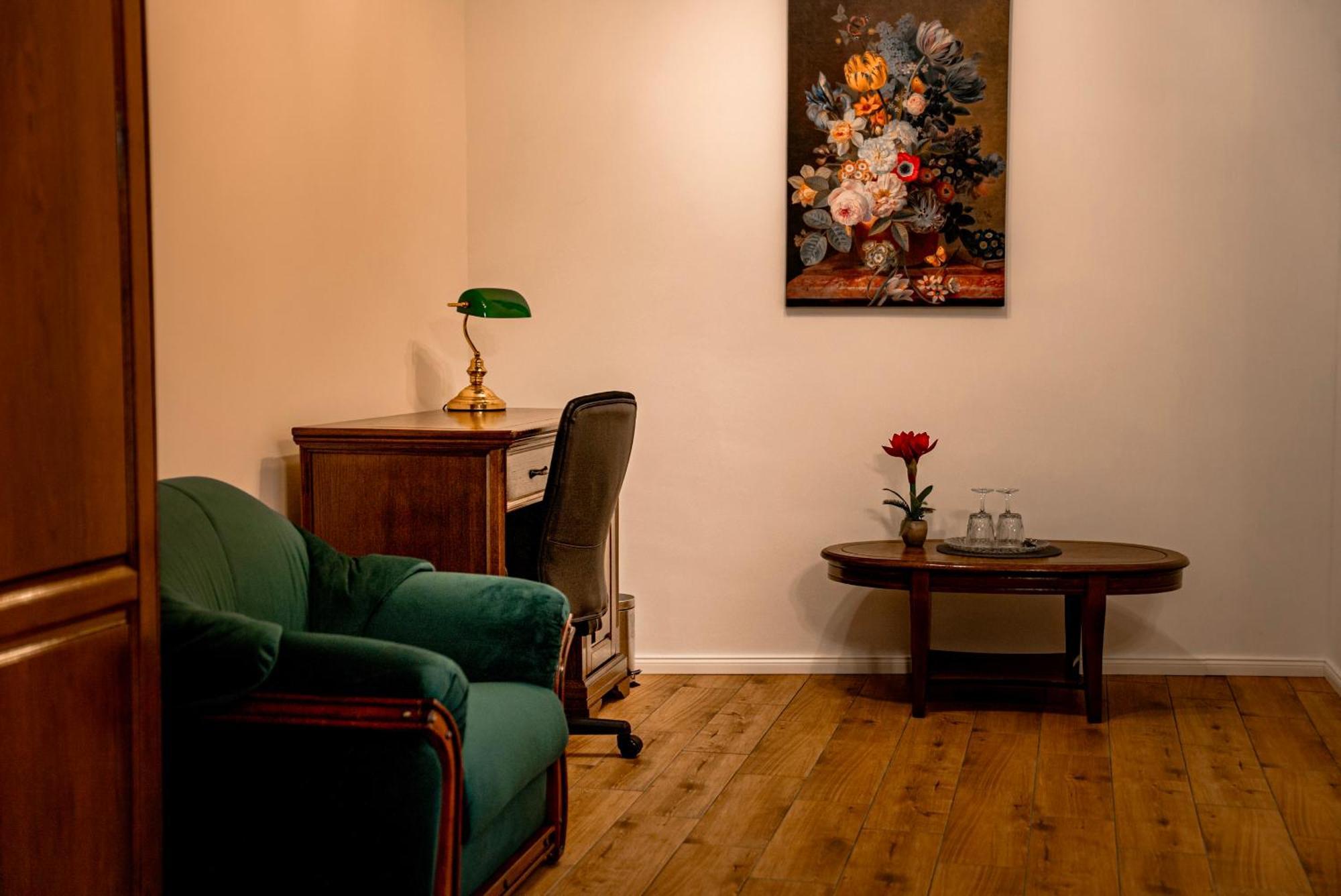 Boutique Marlen Bed & Breakfast Ghimbav Eksteriør bilde