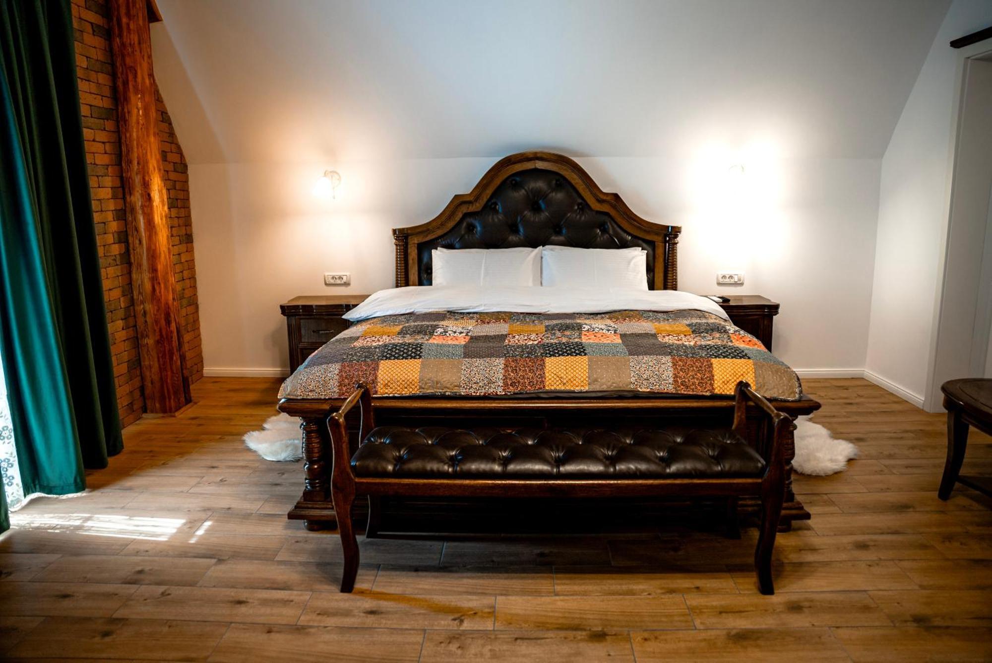 Boutique Marlen Bed & Breakfast Ghimbav Eksteriør bilde