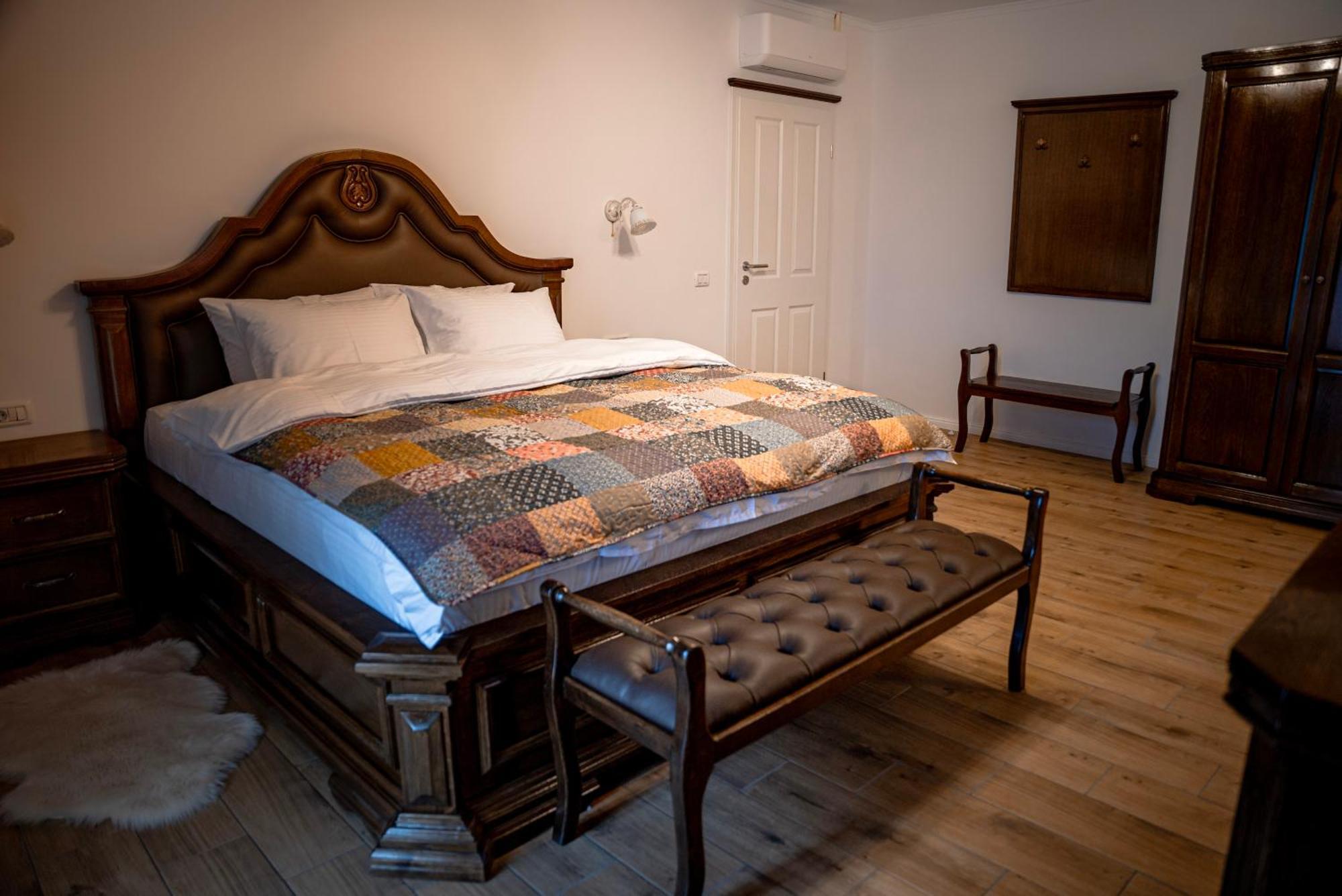 Boutique Marlen Bed & Breakfast Ghimbav Eksteriør bilde