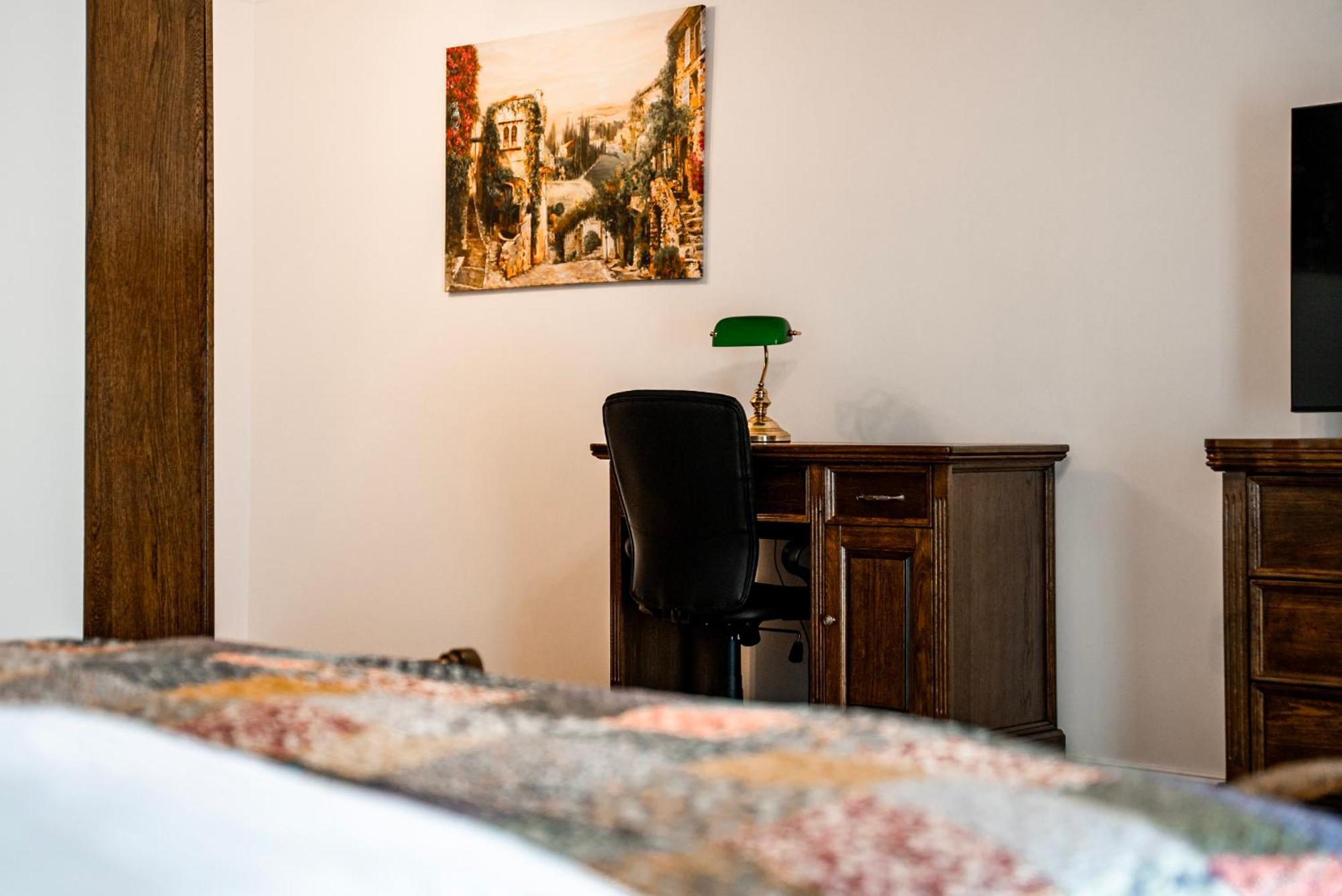 Boutique Marlen Bed & Breakfast Ghimbav Eksteriør bilde